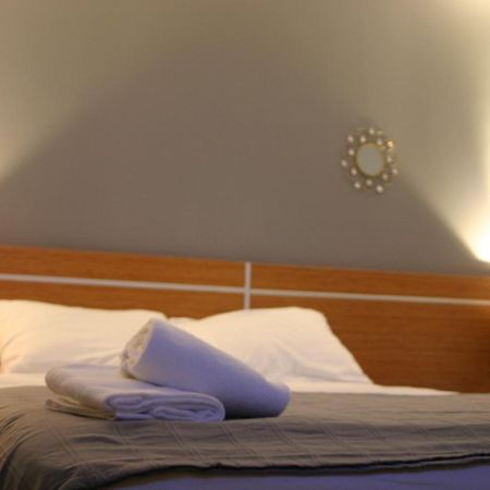 Helios Hotel Poitiers Buitenkant foto