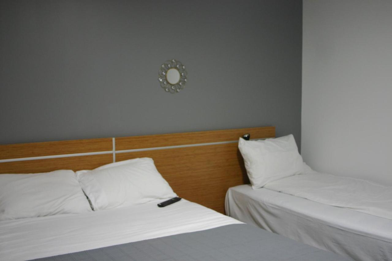 Helios Hotel Poitiers Buitenkant foto