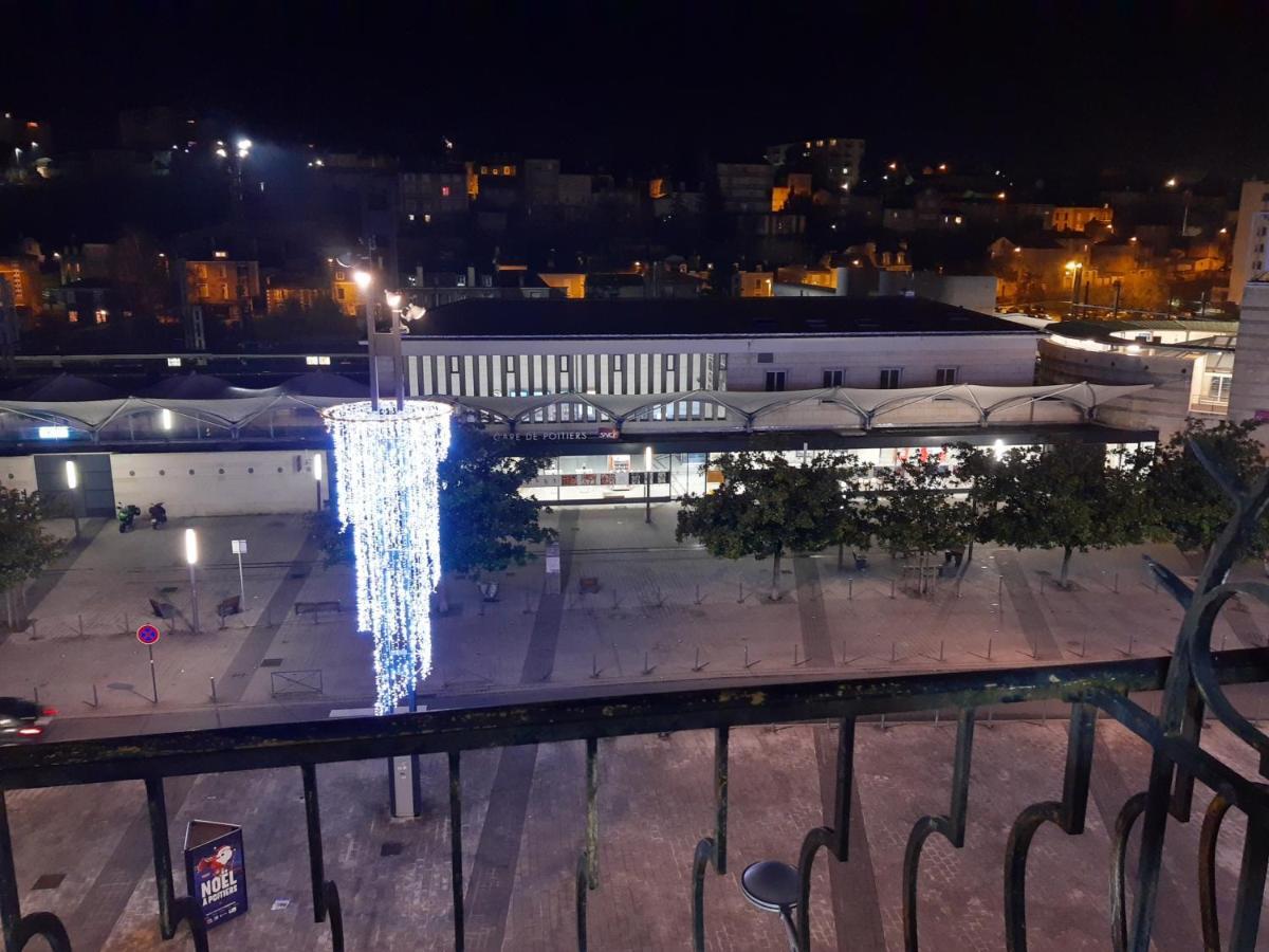 Helios Hotel Poitiers Buitenkant foto